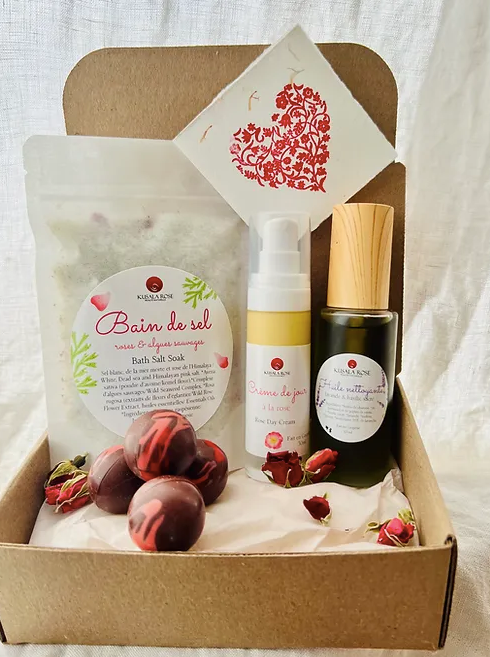 Coffret cadeau "prendre soin" de Kusala Rose