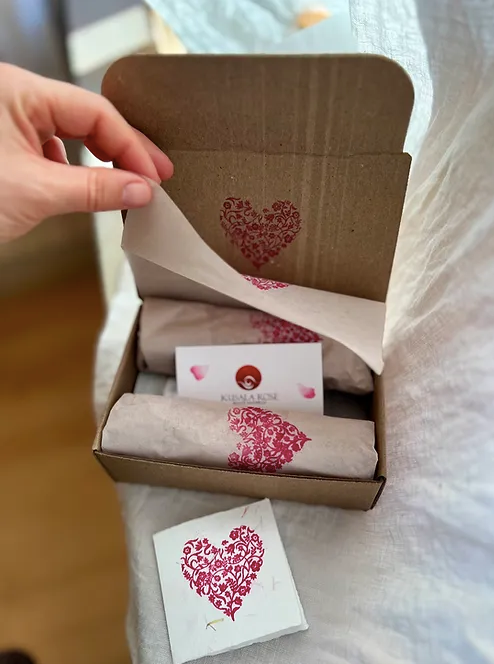 Coffret cadeau "prendre soin" de Kusala Rose