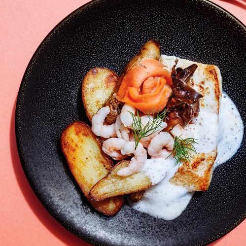 Flétan rôti, crevettes nordiques et saumon fumé