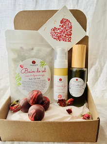 Coffret cadeau "prendre soin" de Kusala Rose